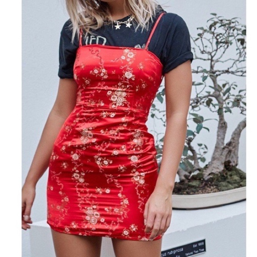 I am Gia Kiko Dress size Small, worn once, excellent condition